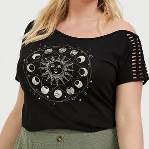 Torrid off the shoulder tee in 2x